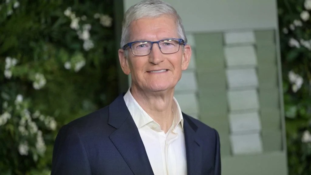 Apple hisseleri ucuz MacBook'la uçuşa geçti 5 apple