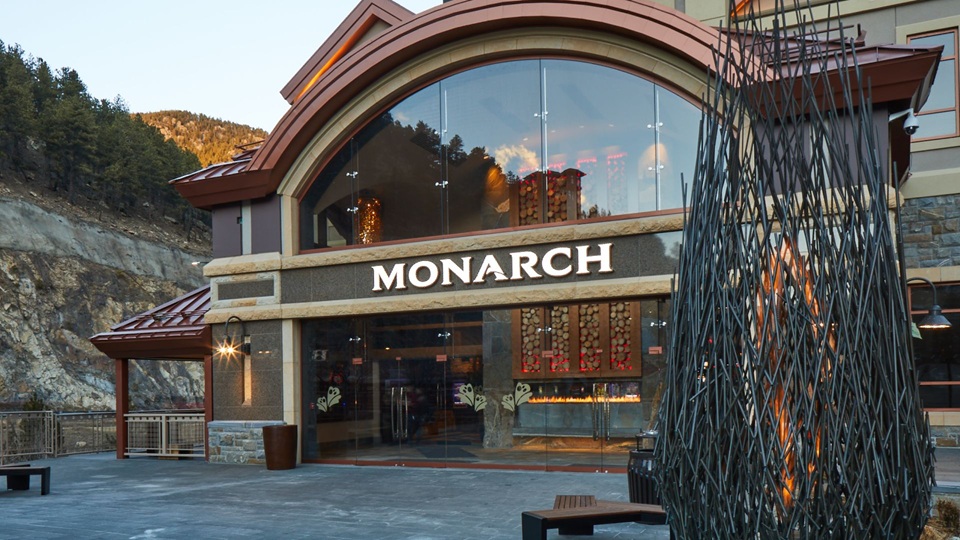 Monarch ikinci รงeyrek geliri yรผzde 4.2 arttฤฑ, hisse senedi yรผkseliลe geรงti Borsatek