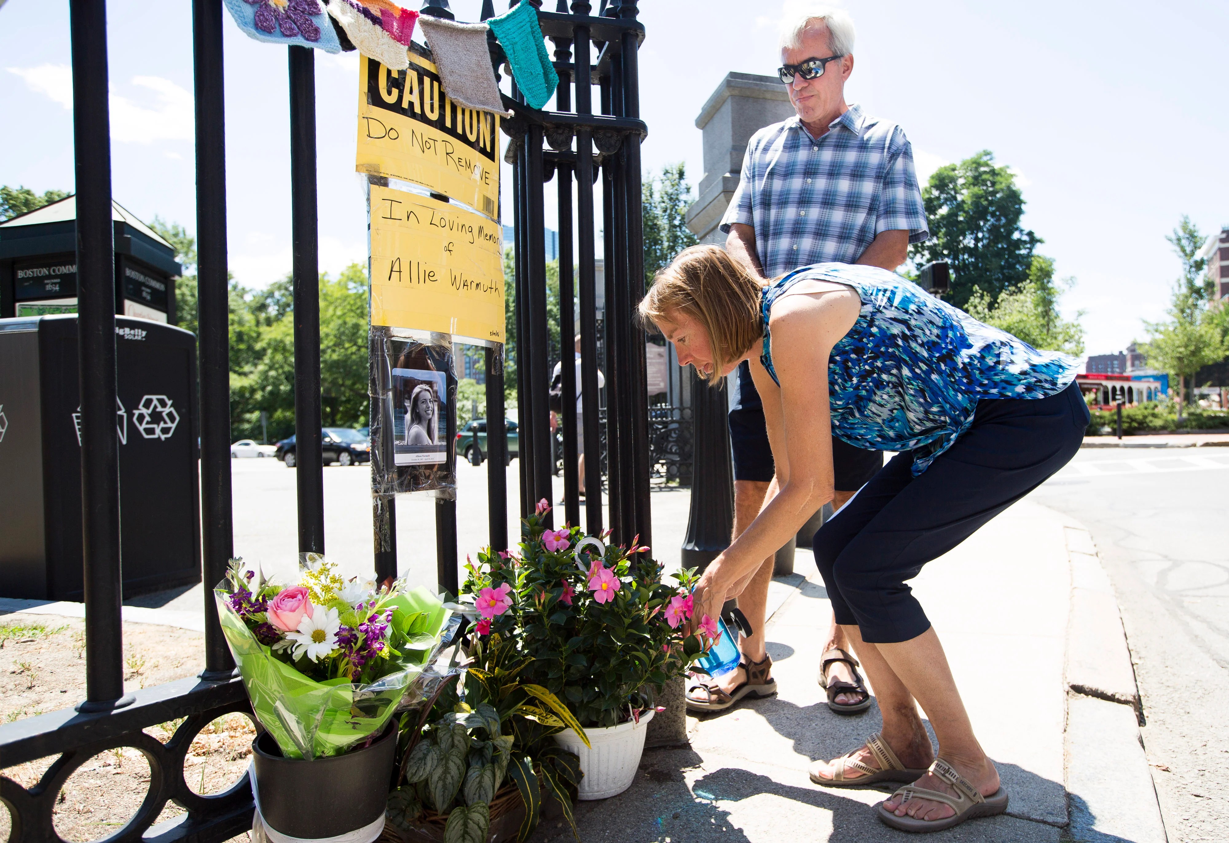 Kijiji autos has a large inventory that helps you easily find used cars from private sellers and from car dealers all across canada. Friends And Family Of Duck Boat Crash Victim Testify At State House