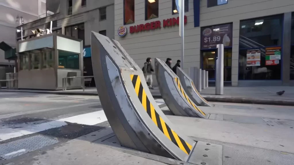 architecture hostile