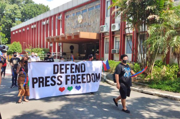 Journalists urge public to defend press freedom