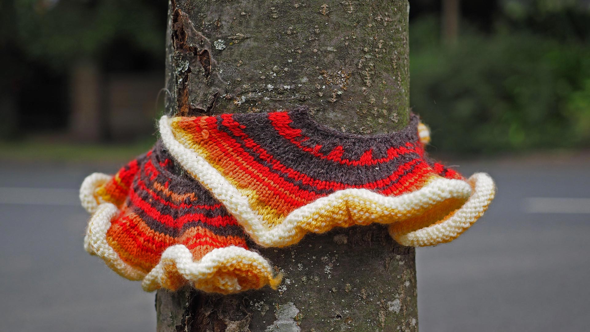 Yarn Bombing â