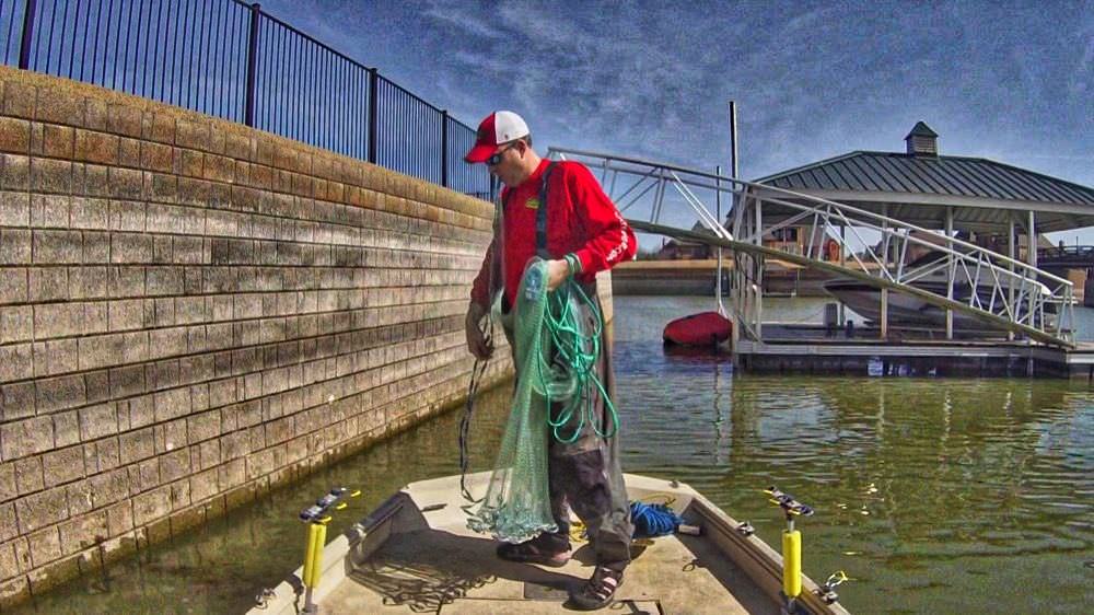 How To Throw a Cast Net The Easy Way