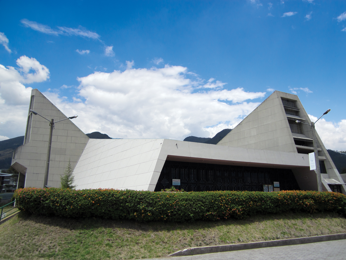 Milton Barragan Arquitecto Escultor Y Urbanista Clave Bienes Raices