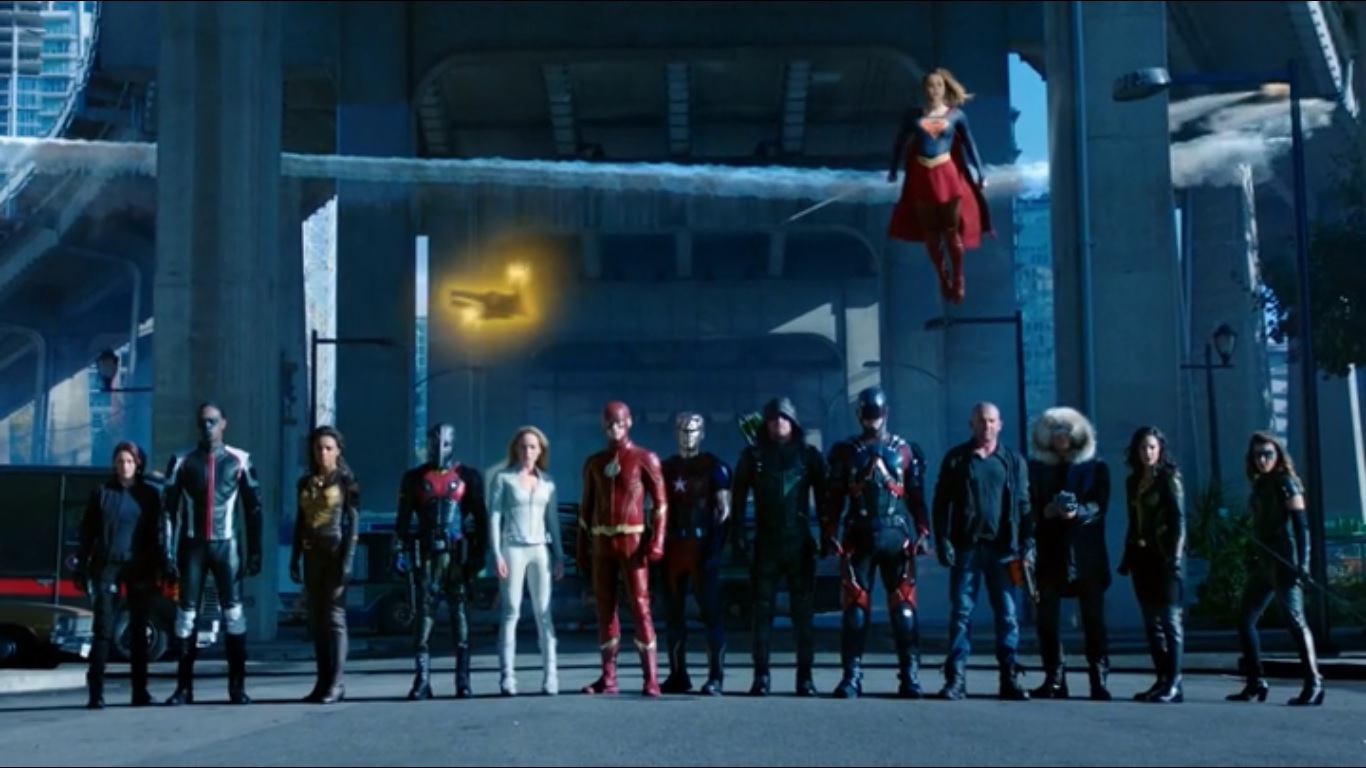 The CW Superheroes Suit Up In New Ad COMICON