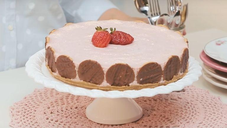 Receita De Torta Mousse De Morango E Calipso Original Comida E Receitas