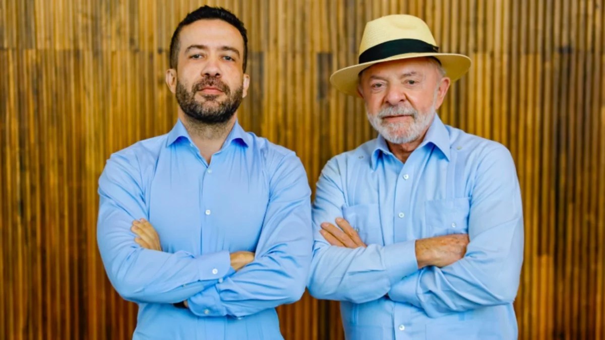 Janones, conhecido por espalhar fake news, convoca militância e promete ‘guerra’ na campanha de Lula