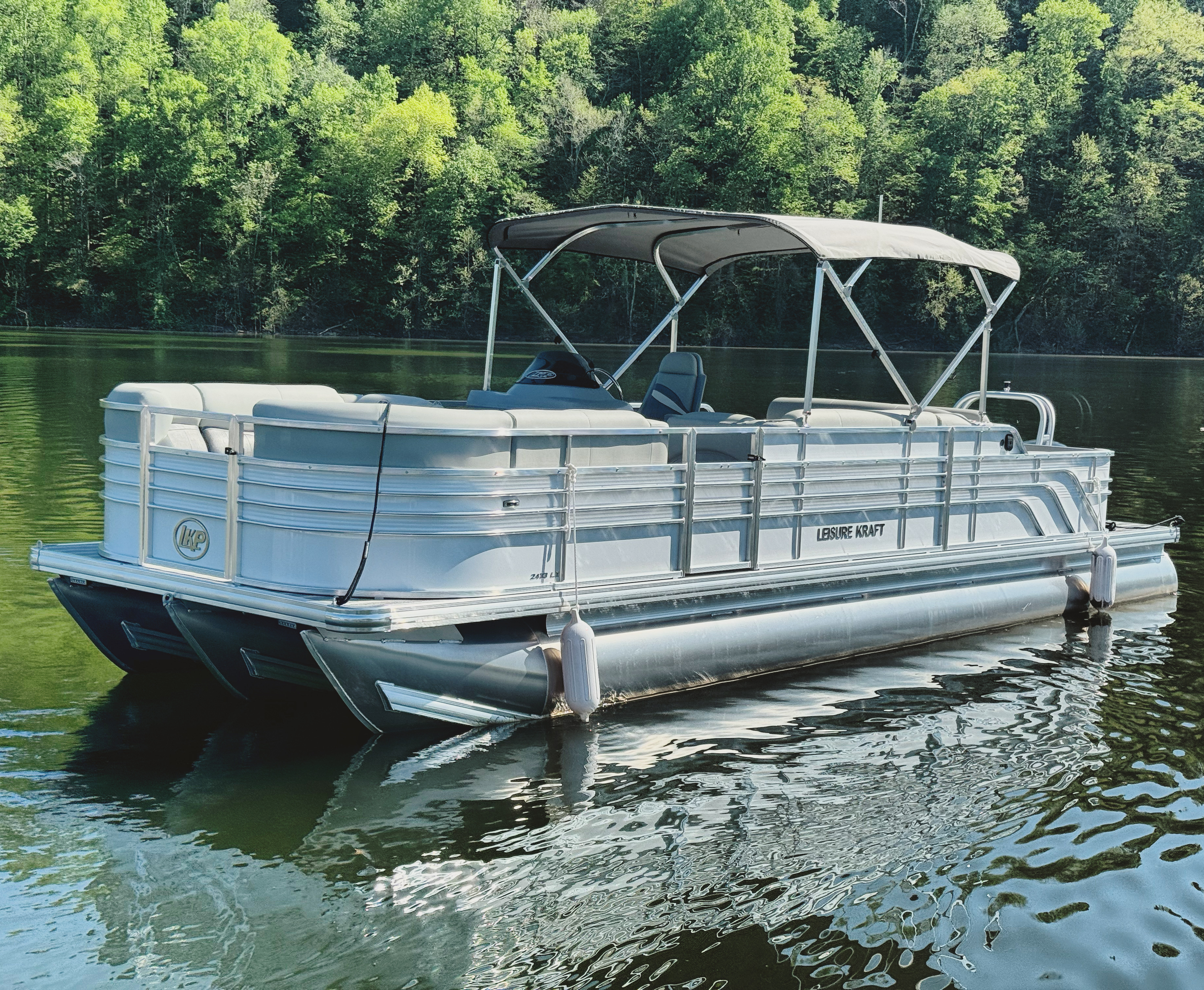 2024 Leisure Kraft Tritoon