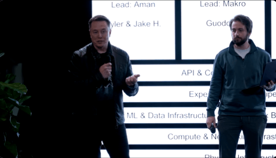 Elon Musk lors d'une conférence.