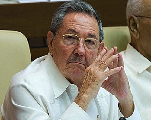 Raúl Castro insiste en que reformas se hagan gradualmente
