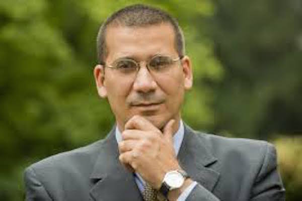 Al opositor Antonio Rodiles no le permiten salir del país