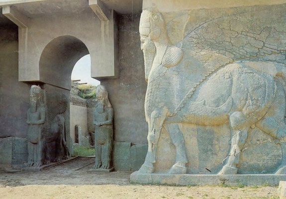 Estado Islámico arrasa la joya arqueológica de Nimrud en Irak