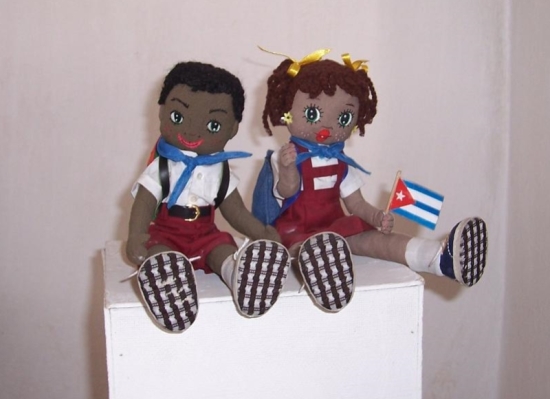 Los pioneritos y la historia falsificada