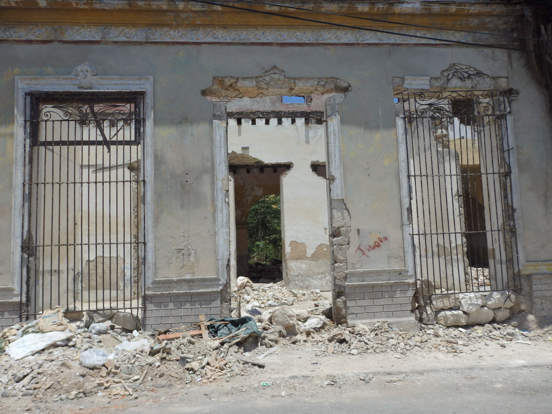Se desmorona el patrimonio cultural de Guanabacoa