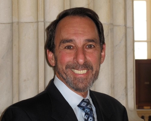 Presentan en Miami el último libro de prestigioso académico cubano