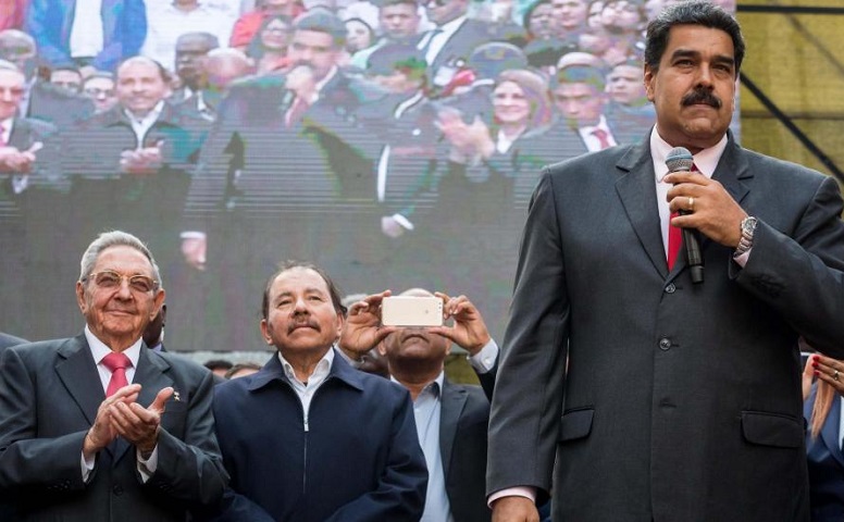 Los gobiernos estúpidos