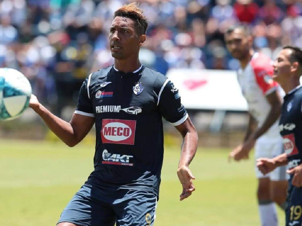 futbolista cubano Costa Rica