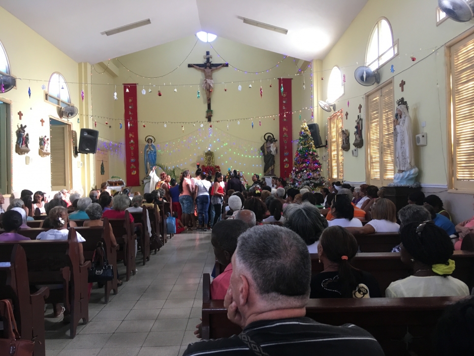 Parroquia en Santiago de Cuba ofrece misa de Navidad
