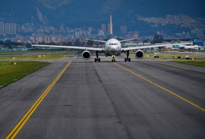 ¿Por qué vuelan vacíos los aviones desde Bogotá a La Habana?