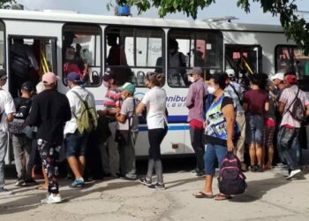 Una de las muchas crisis cubana: el déficit de transporte