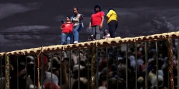 Los cubanos se lanzan a la calle en Santiago de Cuba