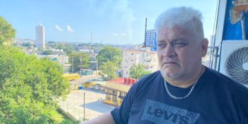 Carlos Massola, Cuba, régimen