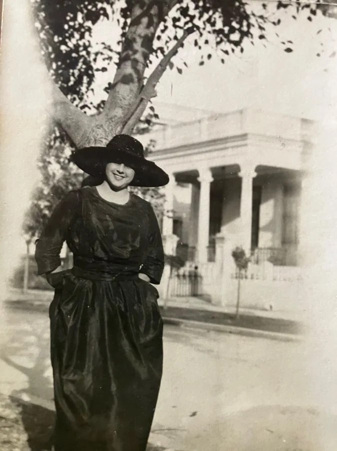 Andrea del Carmen Cabello, abuela de Andrea, en su casa del Vedado
