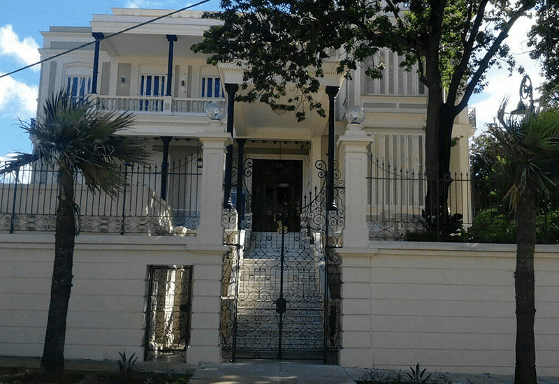 Casa Emilia Hidalgo de Connil, Vedado.