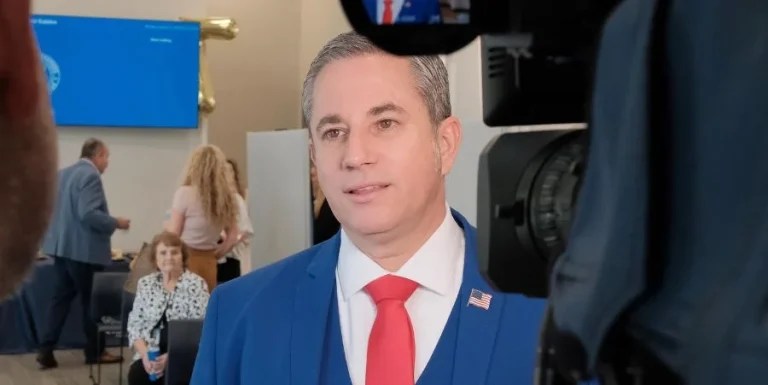 Dariel Fernández, recaudador de impuestos del condado de Miami-Dade