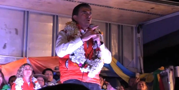 Rodrigo Paz Pereira, Bolivia