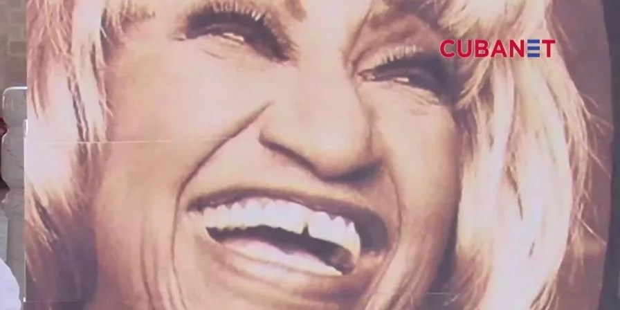 Imagen de Celia Cruz en la primera misa que le dedicó la Parroquia de Nuestra Señora de la Caridad del Cobre, en 2016