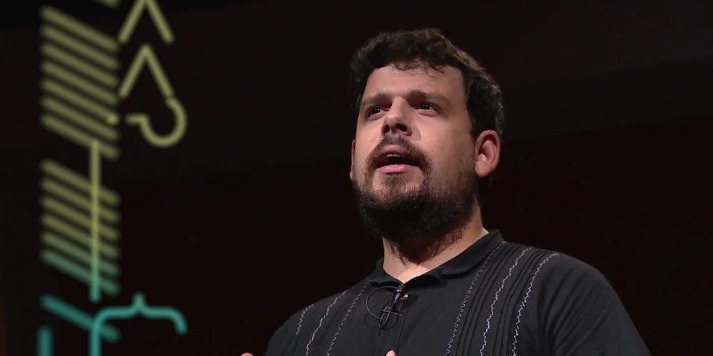 Michel Torres Corona, uno de los presentadores del programa de la Televisión Cubana