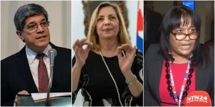 De izquierda a derecha los vicecancilleres cubanos Carlos fernández de Cossío, Josefina Vidal y Anayansi Rodríguez