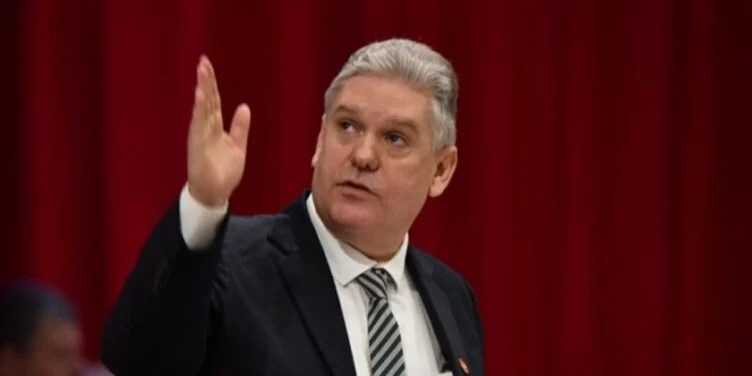 Alejandro Gil, Cuba, juicio