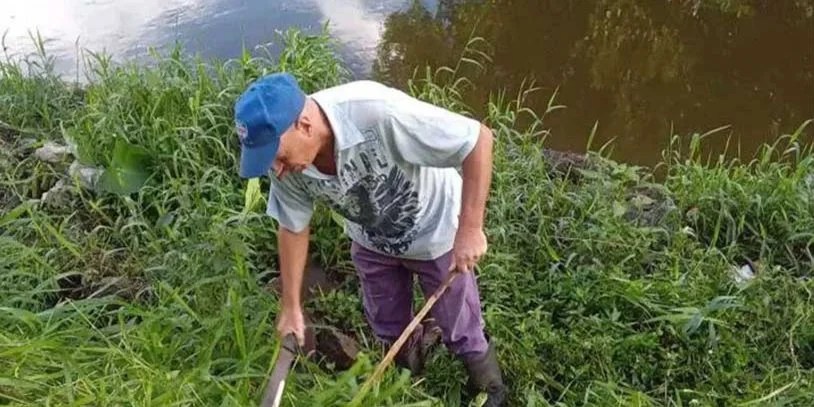 Entre las lluvias y la basura acumulada por meses, las ciudades cubanas se han convertido en un ambiente ideal para la proliferación del mosquito 'Aedes aegypti', transmisor del dengue y el chikunguña