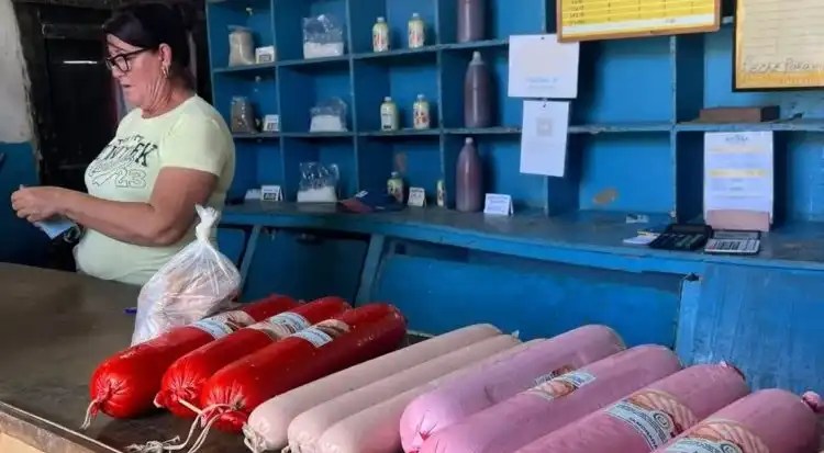 Cuba, bodega, libreta de abastecimiento