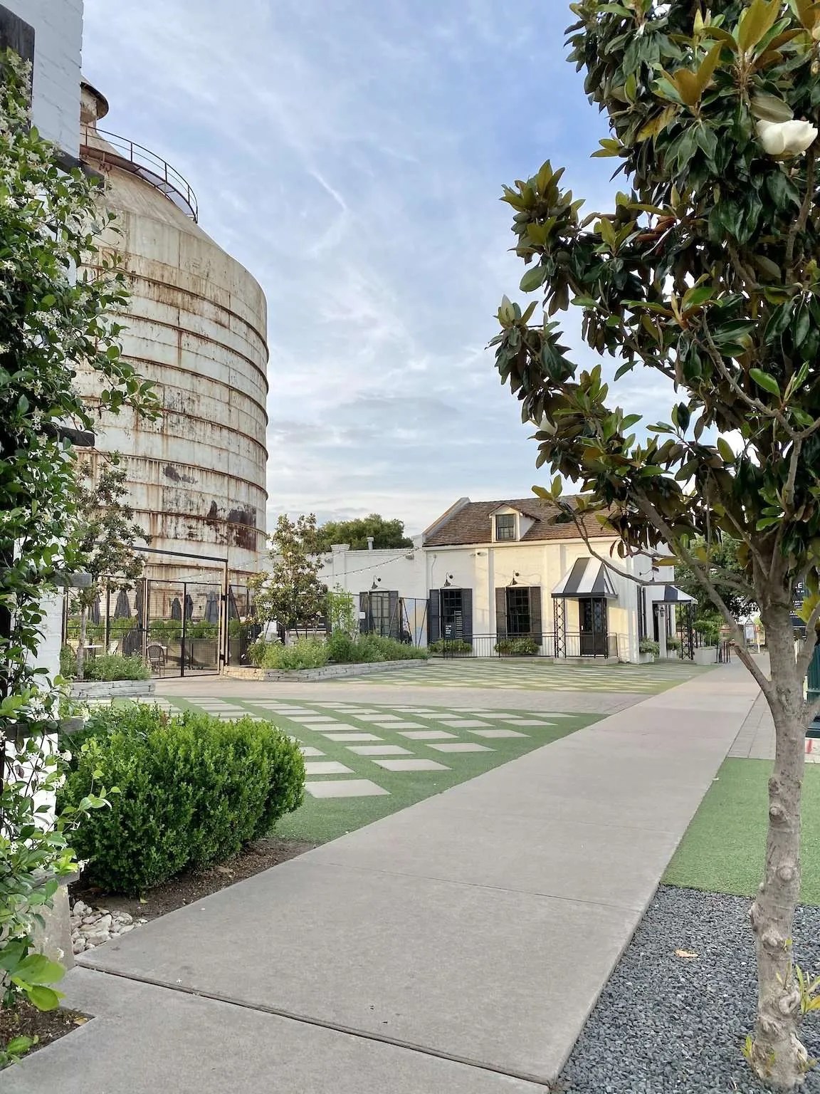 A Photographic Tour of the Silos in Waco, Texas CuterTudor