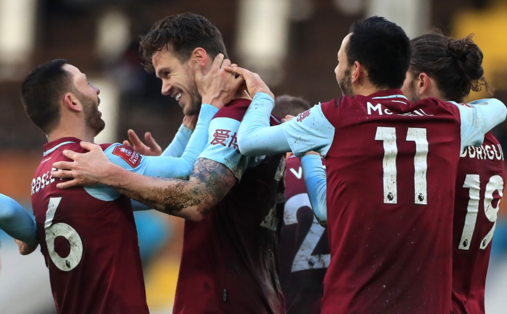 Burnley x Bournemouth (09/02): onde assistir e escalações do jogo | DCI