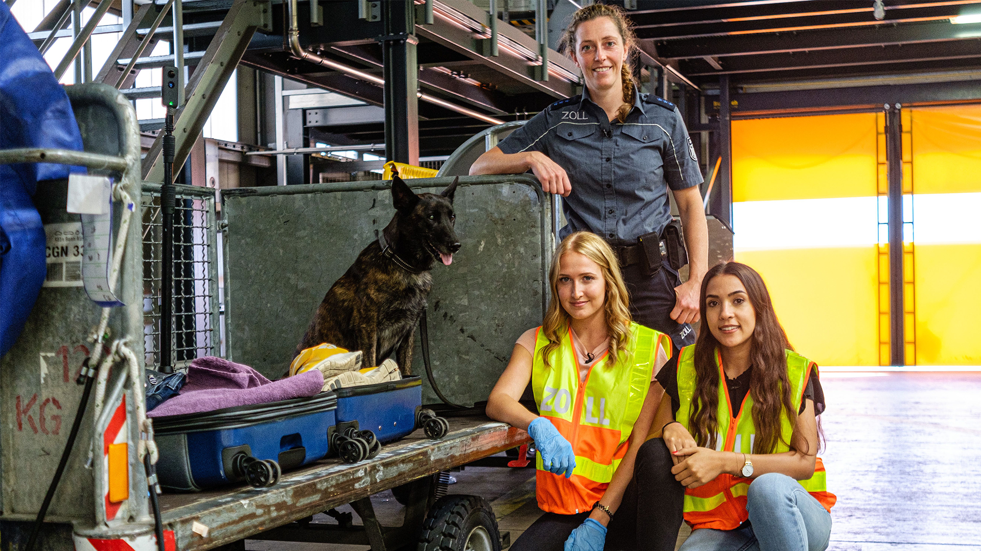 Zollner In Beim Zoll Einsatzort Flughafen Dein Erster Tag