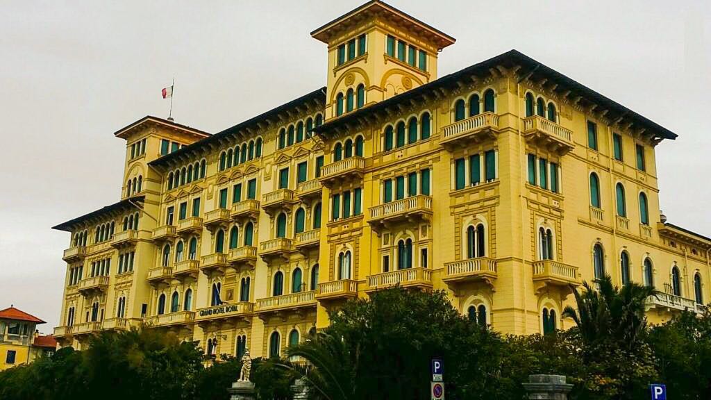 grandhotelroyalviareggioversilia5stelle Destinazione Terra il