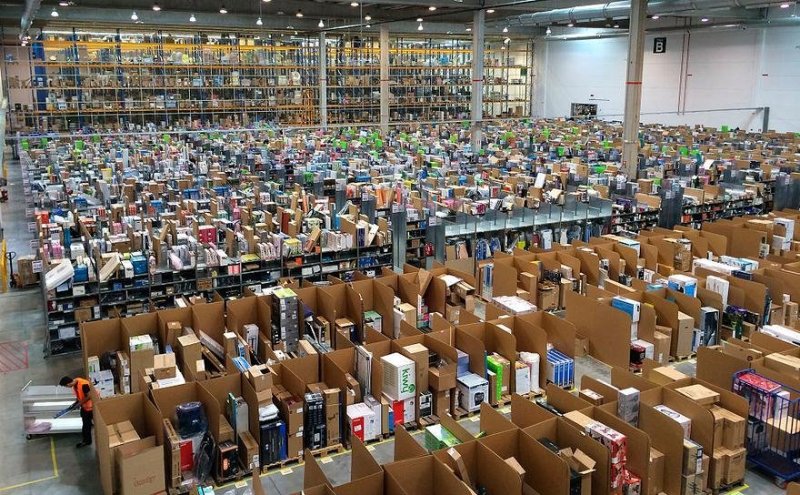 Amazon, L'azienda Sarà Costretta Ad Assumere 1.300 Interinali - Dire.it 495_x_800_jpg