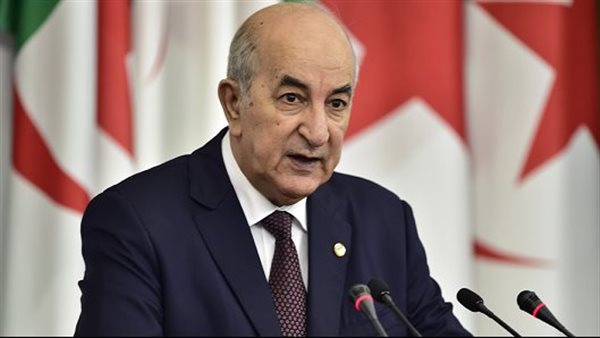 الرئيس الجزائرى: علاقاتنا جيدة بجميع الدول العربية باستثناء دويلة واحدة والسيسى أخ لي (فيديو)