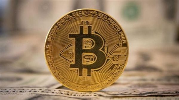 بيتكوين يهبط في التداولات الآسيوية ويستقر فوق 70 ألف دولار