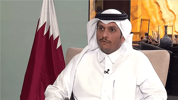 رئيس وزراء قطر يستعرض مع وزير الحرب الأمريكى تطوير التعاون بمجالات الدفاع