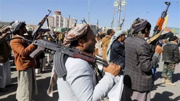 الحوثيون يعتقلون يمنيين أدوا صلاة الغائب على منصور هادي الحوثيون يعتقلون يمنيين أدوا صلاة الغائب على منصور هادي