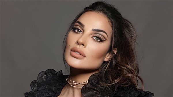 نادين نجيم تخطف الأنظار فى أحدث جلسة تصوير لها