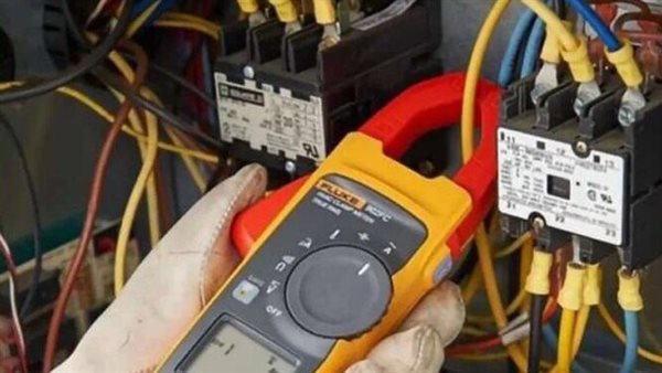 ضبط 3747 قضية سرقة تيار كهربائي ومخالفات شروط التعاقد ضبط 3747 قضية سرقة تيار كهربائي ومخالفات شروط التعاقد