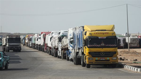 زاد العزة.. من مصر لغزة.. قافلة مساعدات جديدة من الهلال الأحمر للفلسطينيين