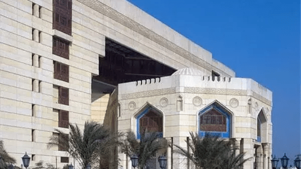 هل يجوز للشخص الجمع بين نية صوم النافلة وقضاء الفرض؟