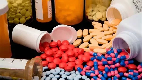 حبس وغرامة.. عقوبة بيع أدوية التأمين الصحي في مصر